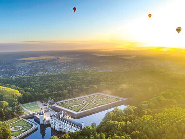 Vol en montgolfière avec pilotage au-dessus des châteaux de la Loire