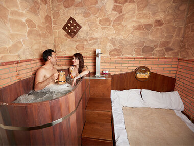 Beer Spa Zahara: circuito spa, masaje y degustación de cerveza para 2 personas